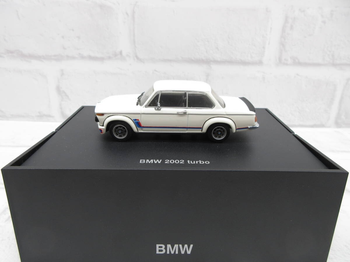 BMW 2002 Turbo ミニカー 1/43 スケール BMW 2002 Turbo ミニカー 1/43 スケール