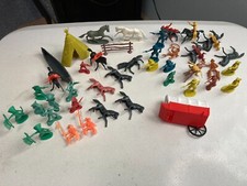 Western Cowboys and Indians Plastic Vintage Lot 40 Pieces