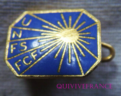 IP1209 POLITISCHES ABZEICHEN BADGE Gewerkschaftsbund der Frauen Familienoberhäupter