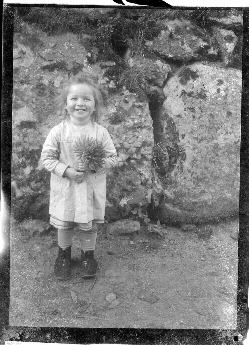 La petite fille au napalm : histoire d'une photographie - Télé 2 Semaines