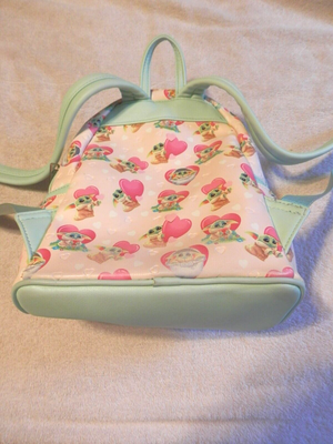 Loungefly Star Wars Grogu w/Pink Hearts Mini Backpack READ  display picture 3