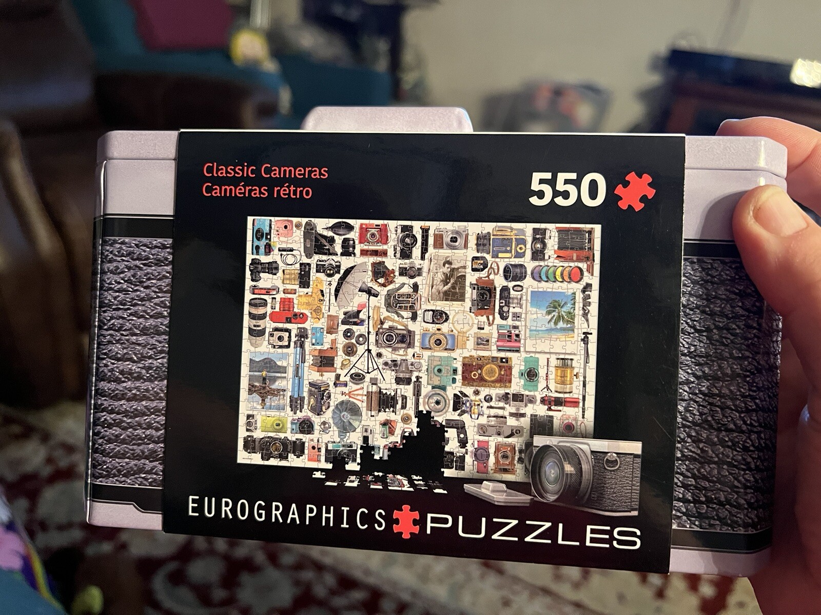 Puzzle of Classic 35 mm Camera in a Collectable Tin 550 Piece New