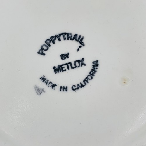 Metlox Poppytrail Sauce Bowl with Attached plate Grape Pattern California 7” - Picture 6 of 12