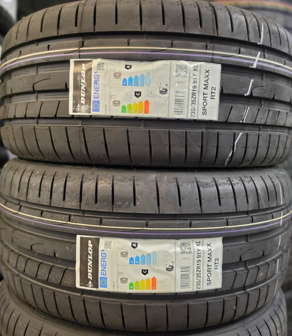 2X NEW DUNLOP SPORTMAXX RT2 235/35 ZR19 XL 91Y 235 35 19 UHP TYRES