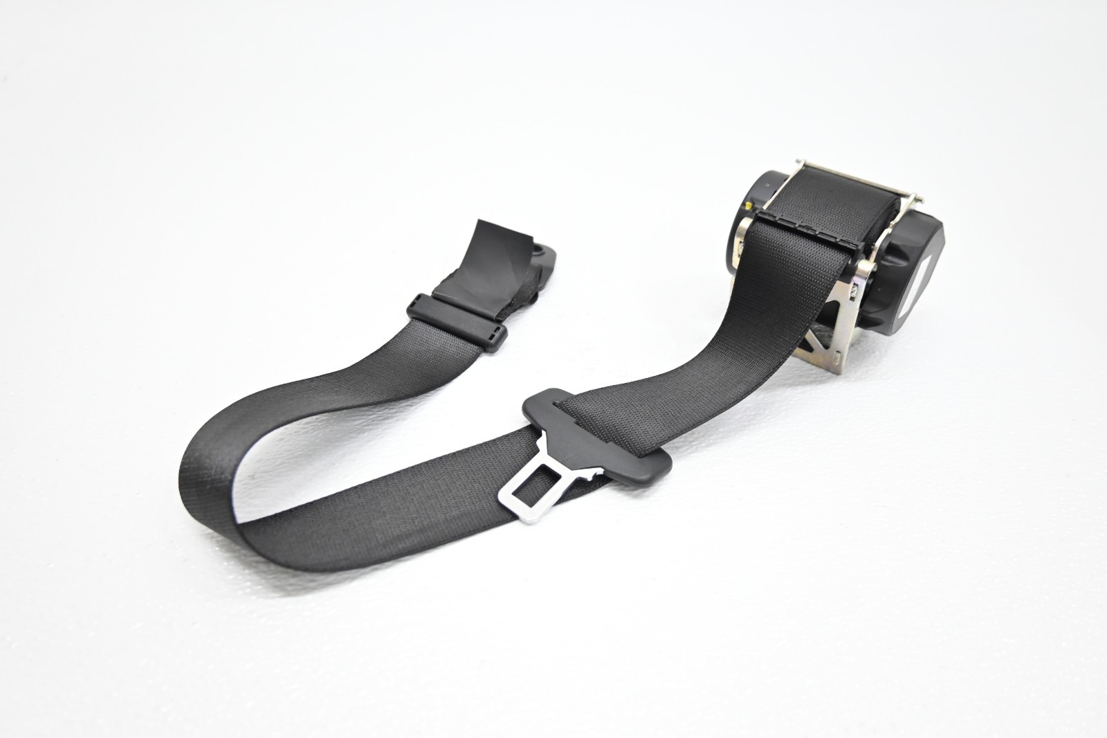 ⭐ 14-21 Maserati Ghibli Rear Right or Left Seat Belt Retractor Black Oem