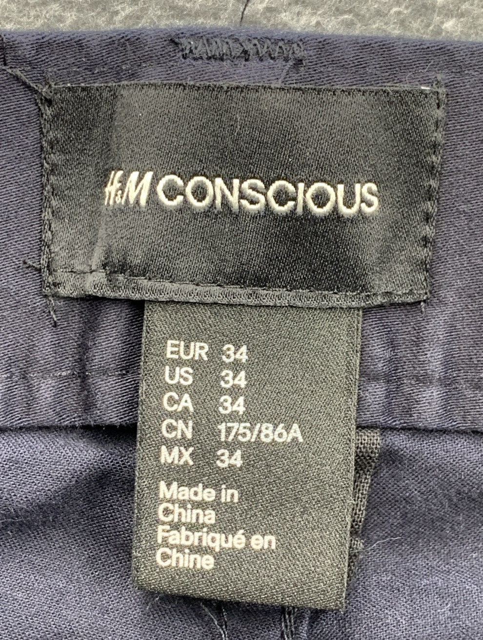 H&M Conscious Pants Mens Slim Fit Five Pocket Light Weight Black Size 34X32 thumbnail 2