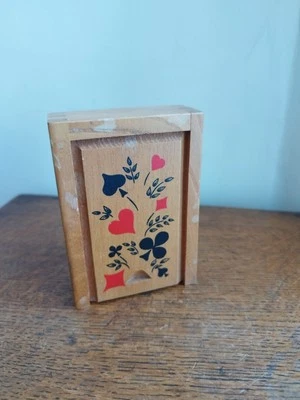 Ancien étui en bois pour jeux de cartes Avec Motif avec couvercle coulissant - Photo 1/4