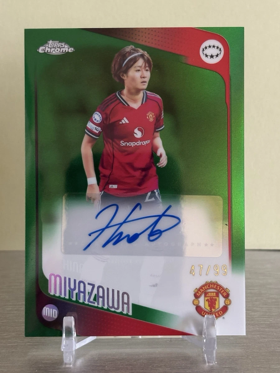 Topps Soccer Manchester United Autographed Sports Trading Cards