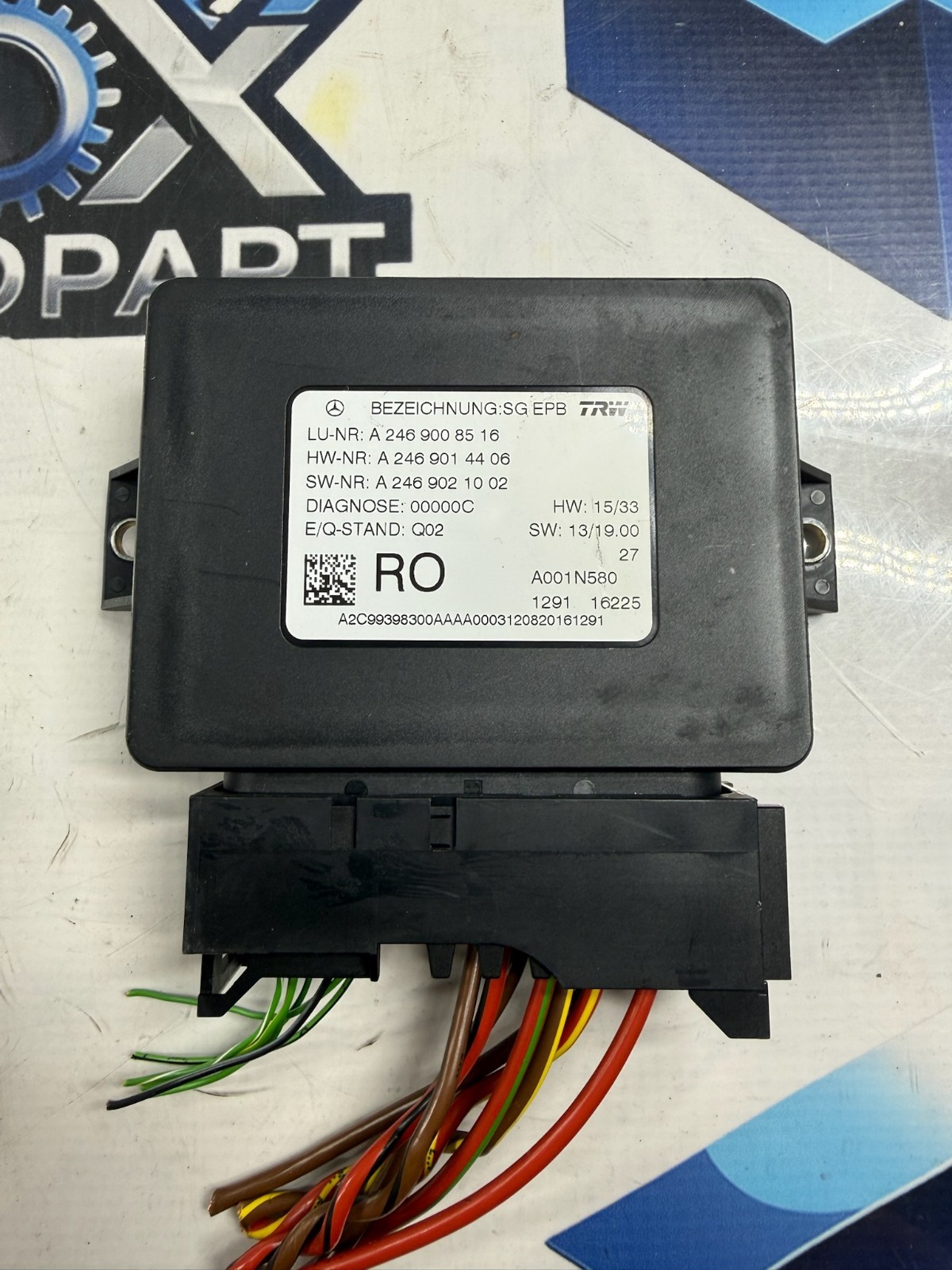 2014-2019 MERCEDES CLA250 ELECTRIC PARK BRAKE CONTROL MODULE A2469008516 OEM