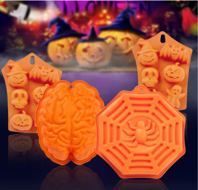 4 HALLOWEEN FOOD MOLD SET  PBA FREE