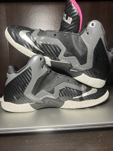 Nike Lebron XI 11 Miami Nights Black Pink Silver Kids Youth 13C 621712 002 Read - Picture 5 of 8