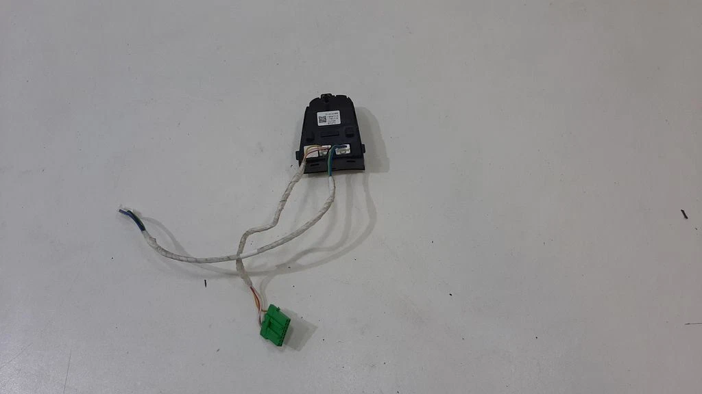 Volvo S90, V90 2018 Steering wheel buttons 31443498 GAL8713 | eBay