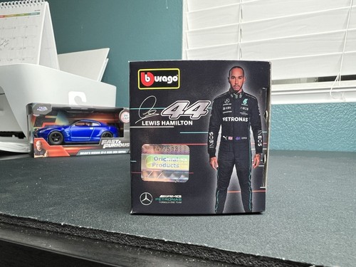 1:43 Bburago Mercedes-AMG F1 W13 E Performance 2023 - mod Russell #63 & Hamilton - Foto 6 di 8