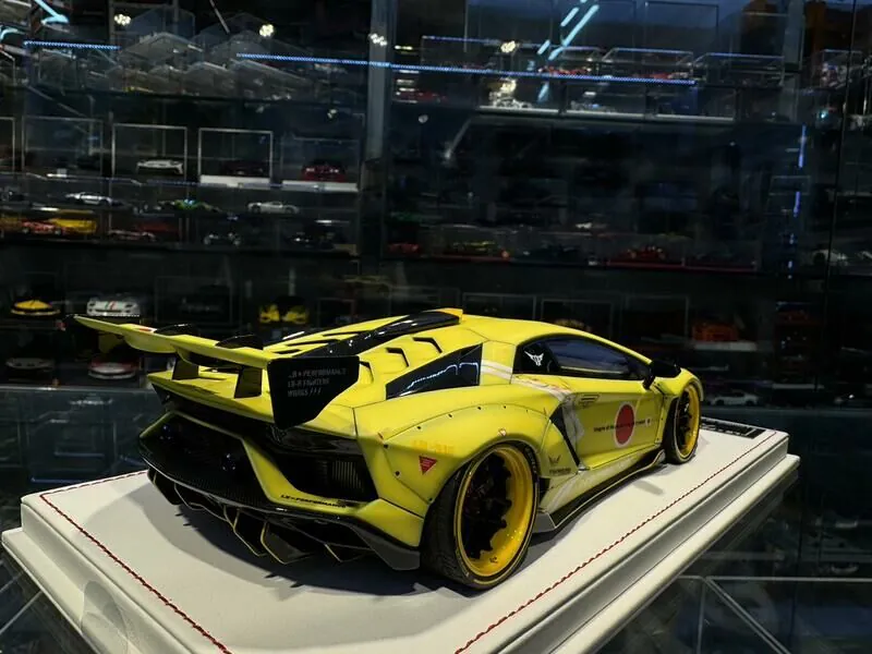 V12 蛍光イエロー ジャケット Lamborghini Aventador SVJ LBWK (Matt Yellow ZF) [Davis & Giovanni