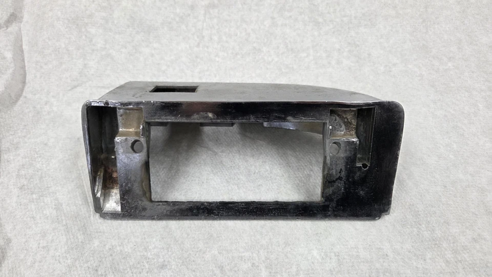 Buick Electra 225 1962 1963 1964 diestro ventana eléctrica delantera interruptor base bisel 4309378 Foto 2 de 3