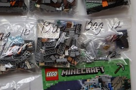 LEGO&reg; Minecraft&reg; 21137 The Mountain Cave 🟧100% Complete W/Instructions