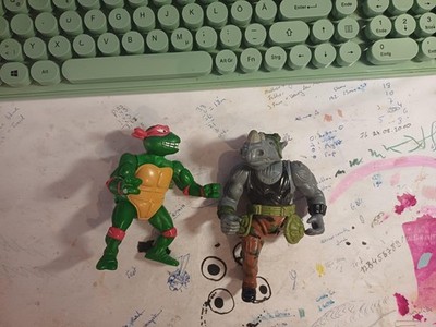 Teenage Mutant Ninja Turtles + TMNT  Raphael Rocksteady Actionfiguren + Vintage