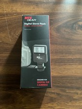 Ritz Gear Digital Slave Flash w/bracket; Tested and working; In original box