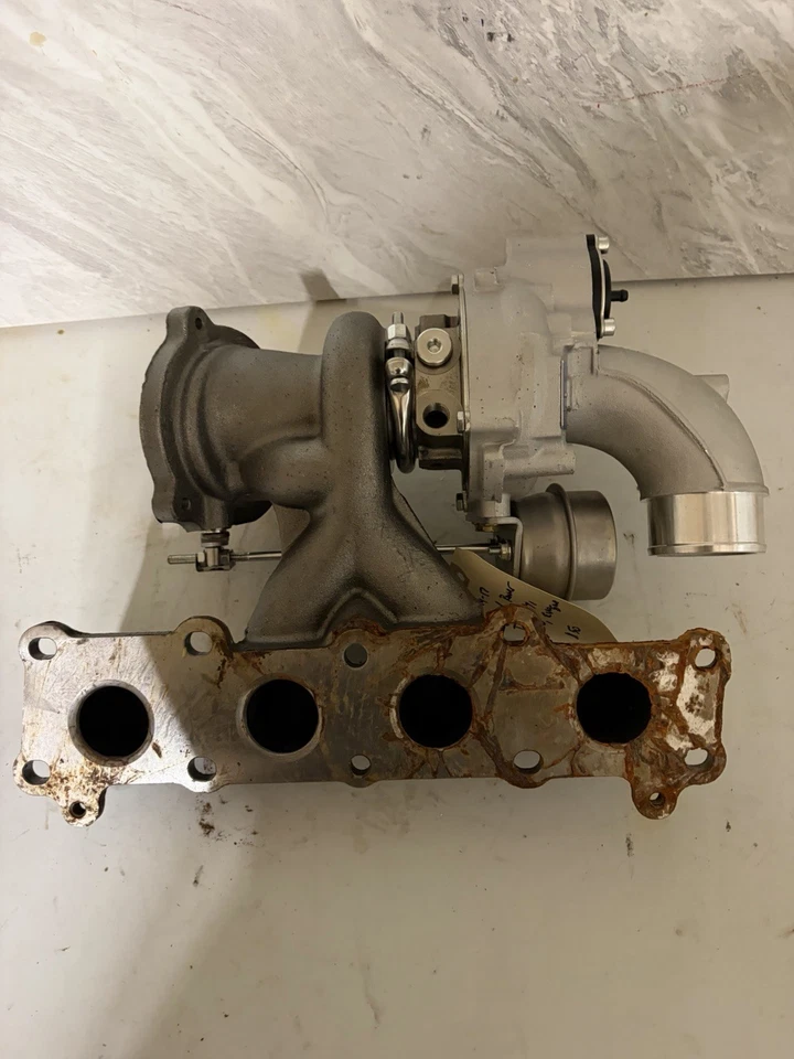 Turbocompresor Land Rover Discovery Sport L550 2014-2017 y Range Rover Evoque 2.0 Foto 2 de 4