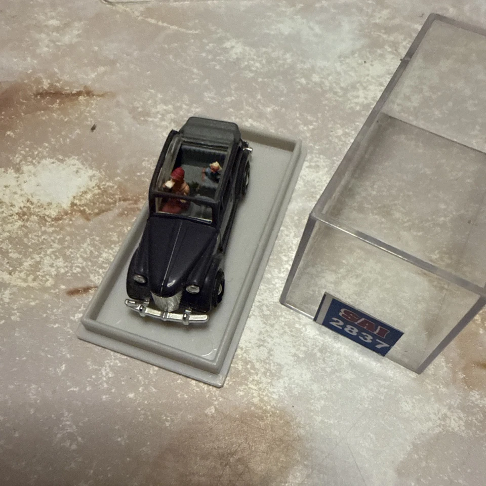 vehicules Busch ho 1/87 Mercedes Croix Rouge ,Mercedes Unimog ,Opel ,traban - Photo 2/4