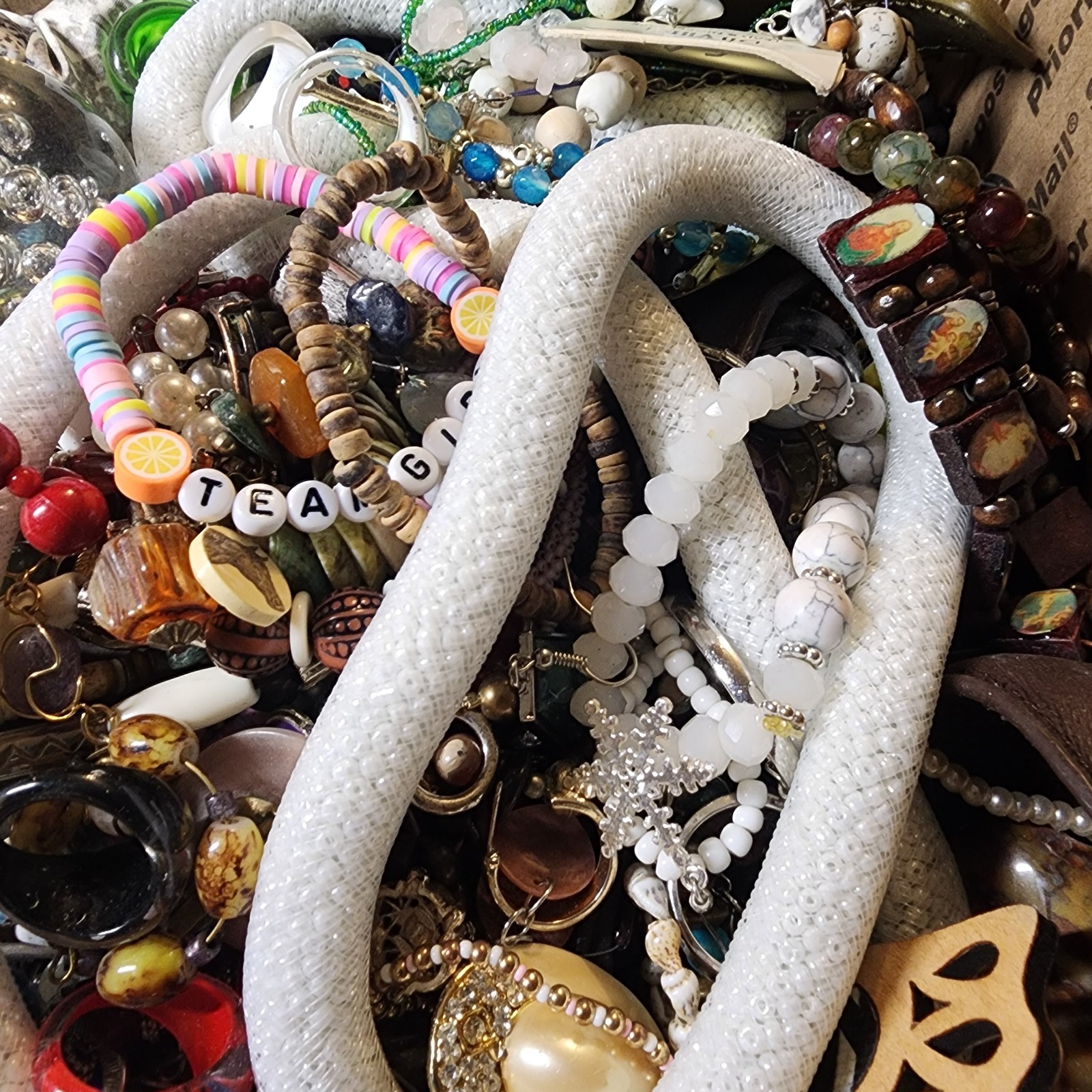 Medium Flat Rate Jewelry Lot Craft Junk Harvest FULL 