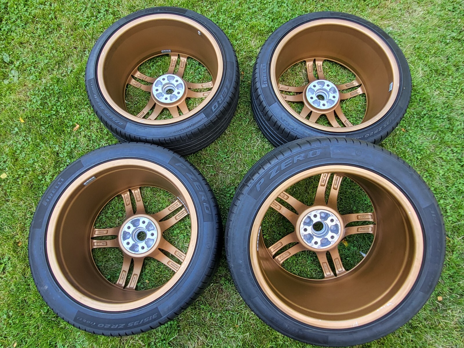 Ferrari 812 Superfast Wheel Rims_Pirelli Tires_324158_324159_10X20_11.5X20