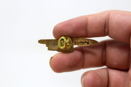 1992 Star Trek NCC-1701-C U.S.S. Enterprise Pin - Picture 3 of 4
