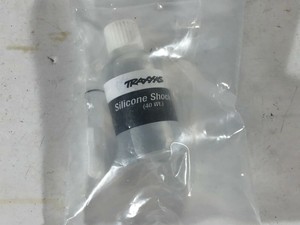 traxxas slash 4x4 shock oil