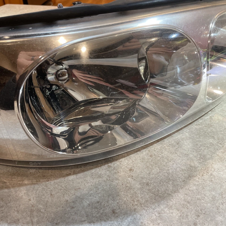 Faro pasajero derecho Buick Lesabre 2000 2005 fábrica 25710638 ¡limpio!! Foto 4 de 4