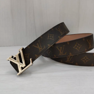 #ad Fashionable New Retro Business Men#x27;s Luxury Smooth Button Printed Versatile Belt $28.88