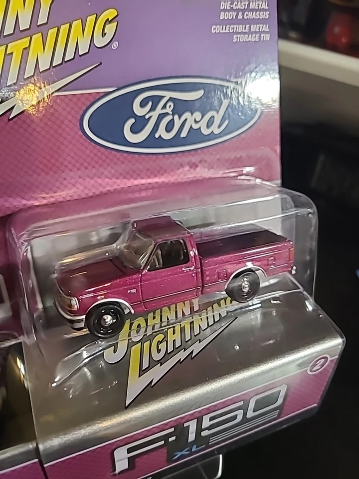 Ford F-150 1993 iris poli púrpura Johnny Lightning Collectors lata 1:64 Foto 4 de 4