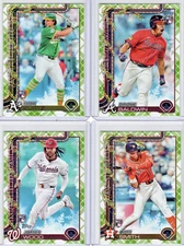 2025 Topps Holiday Green Plaid -You Pick- 1-200 **Buy More, Save More**