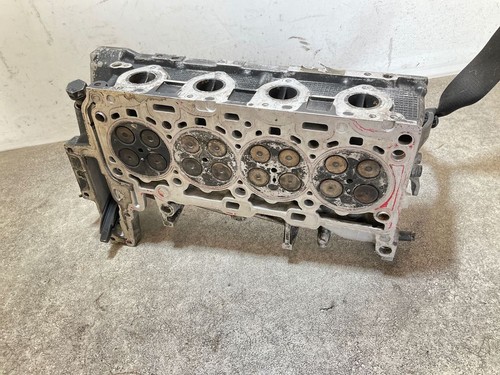 BMW 3 F30 F35 F31 2016 Diesel 180kW Zylinderkopf 7040500 SIG64960