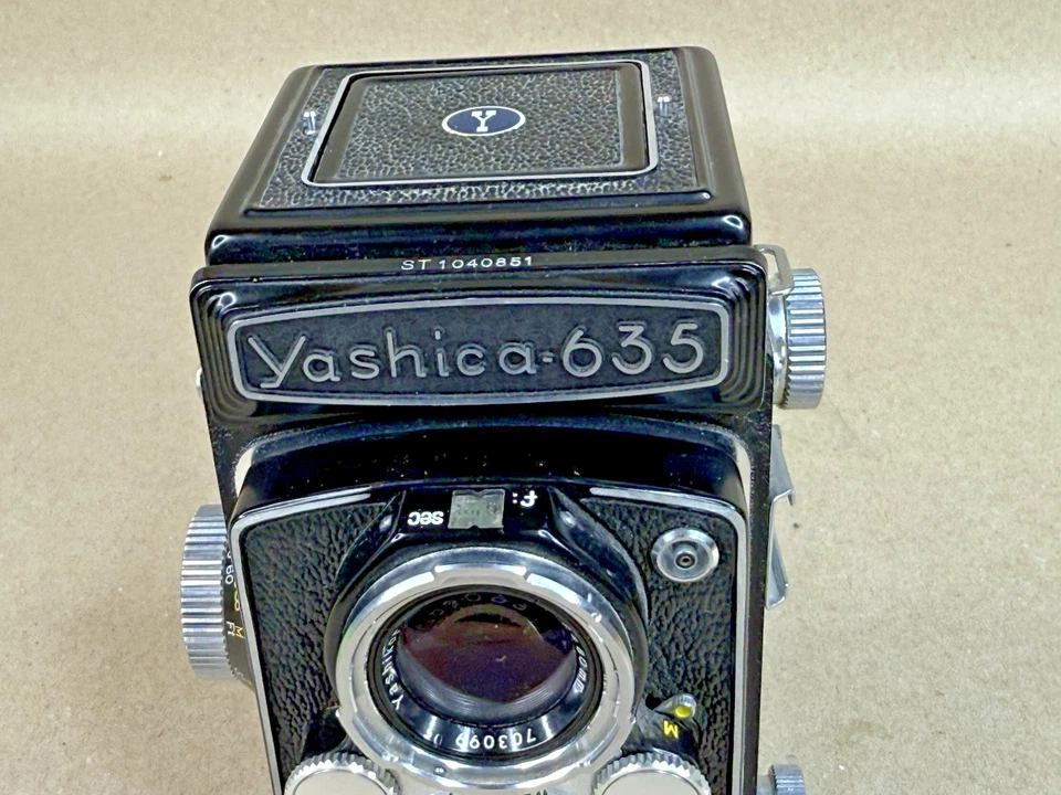 Cámara TLR de formato medio Yashica modelo 635 utiliza película 120-SIN PROBAR Foto 4 de 4