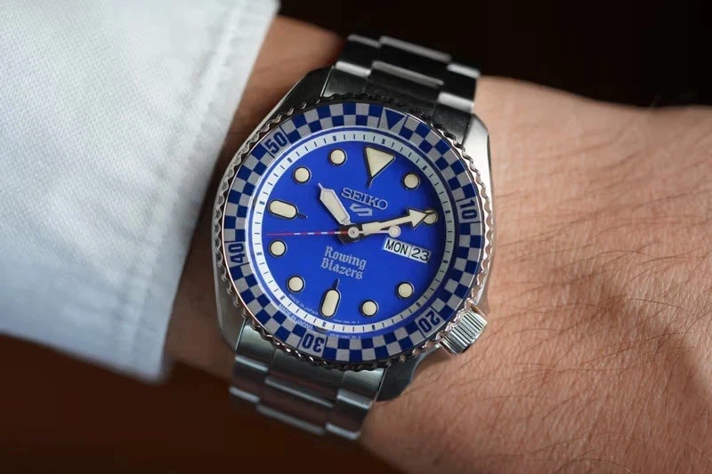 Seiko 5 Sports Mechanical (Automatic) Diver Wristwatches for sale