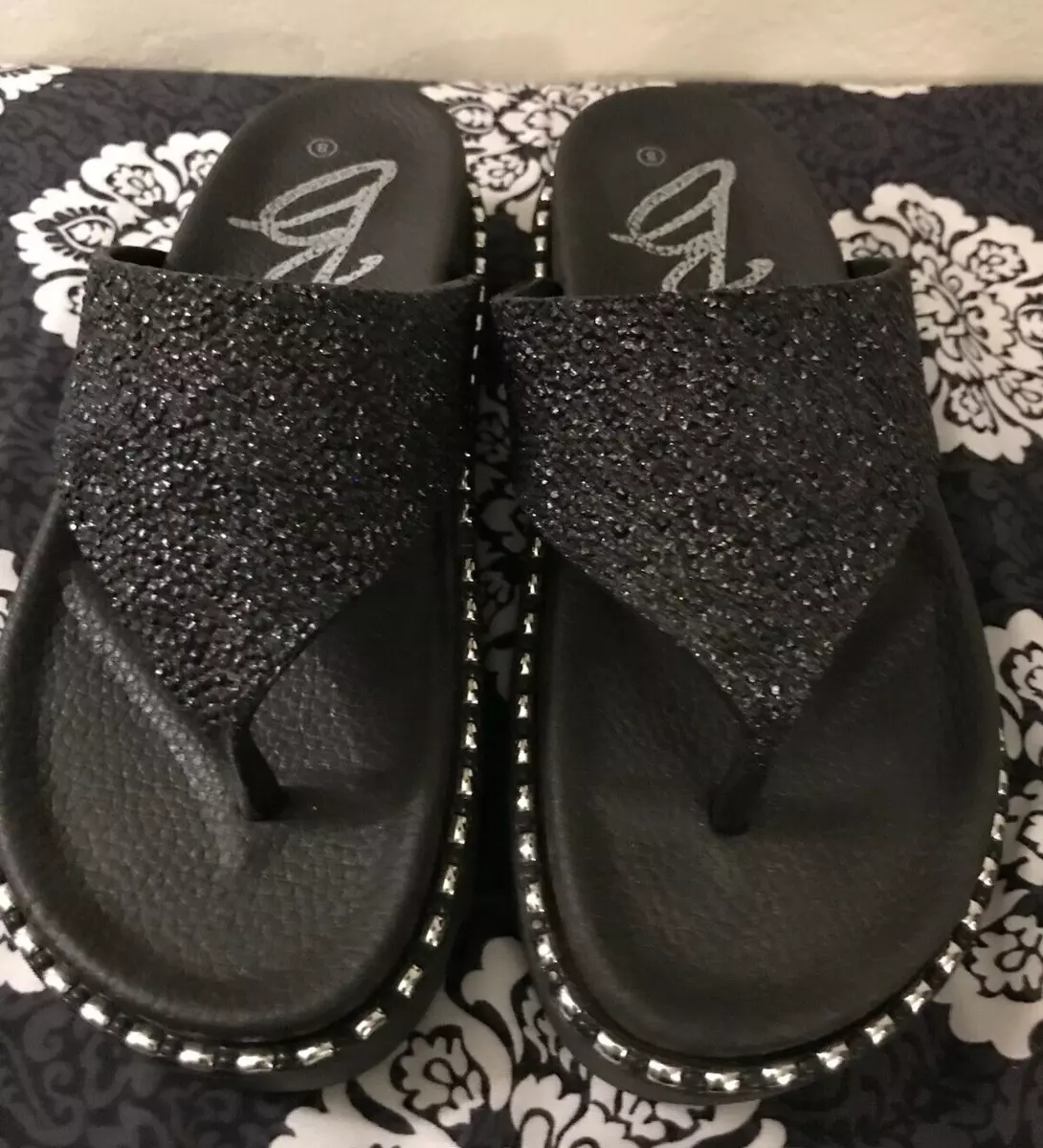 Cute Black Chunky Flip Flop Sandals Studs Size 8 / 38