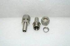 SWAGELOK SS-810-R-8 STAINLESS STEEL TUBE FITTING REDUCER 1/2" X 1/2" OD NEW QTY2