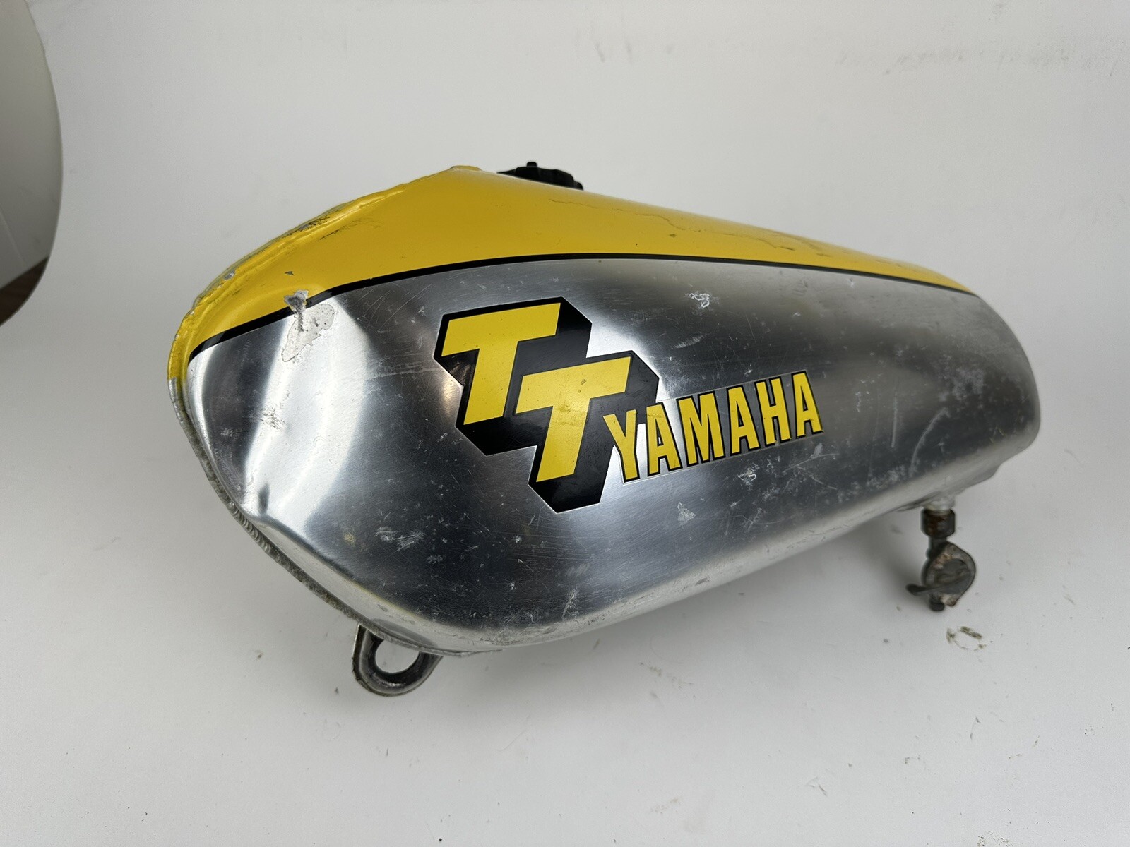 Yamaha XT500 TT500 Yellow Gas Fuel Tank XT 500 1979 1978 TT 500 Vintage