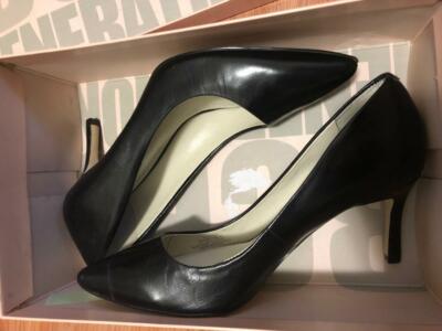 BCBGeneration BG Pinni Pointed-Toe Pumps Black Heels Shoe, Women's Size 6.5M