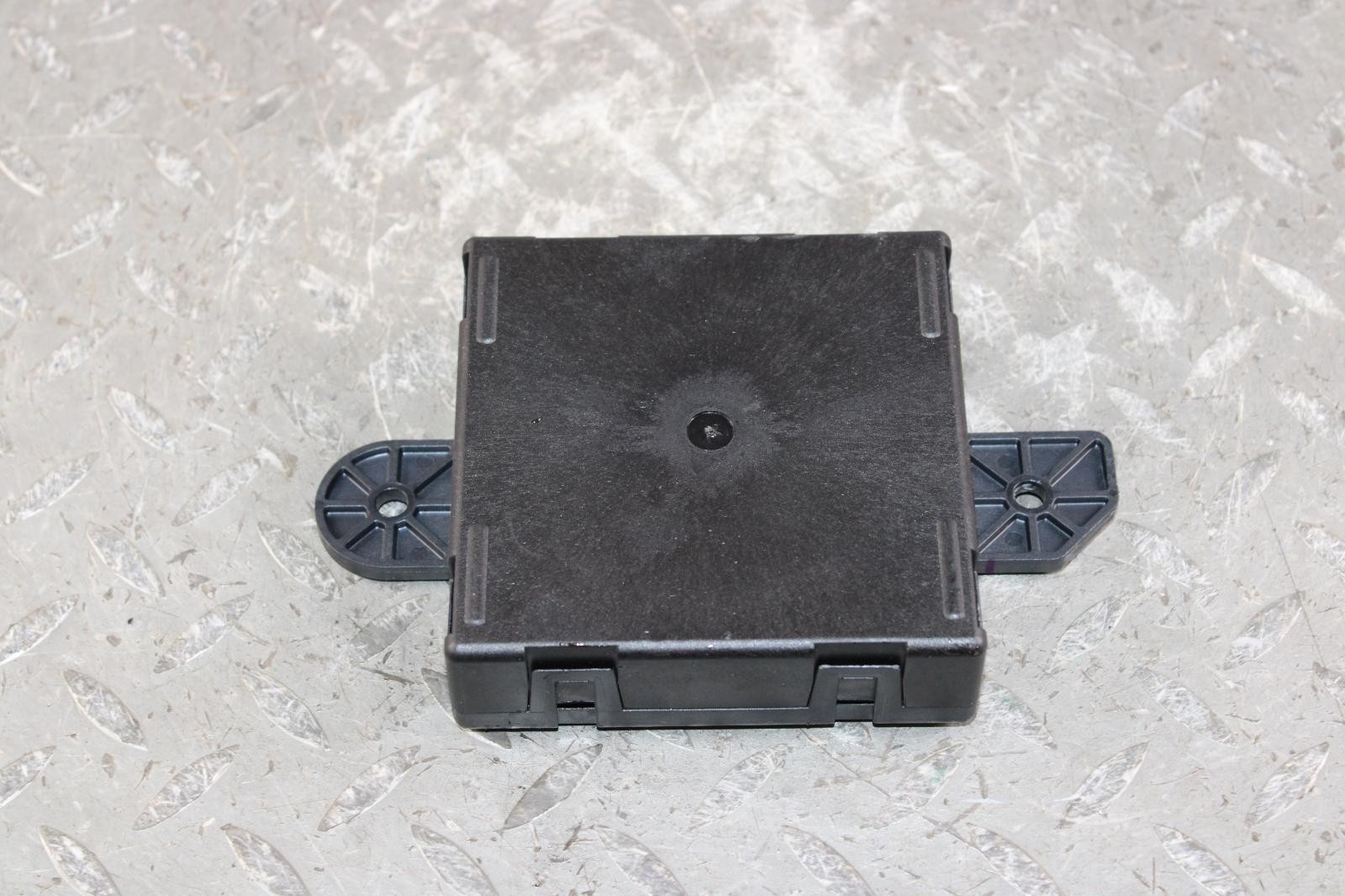 14-21 MASERATI GHIBLI Left LH LR Rear Door Body Control Module BCU BCM Unit OEM