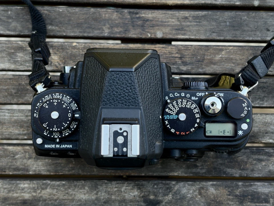 Nikon Df DSLR-Kamera Body Schwarz - guter Zustand - technisch einwandfrei - Bild 2 von 4