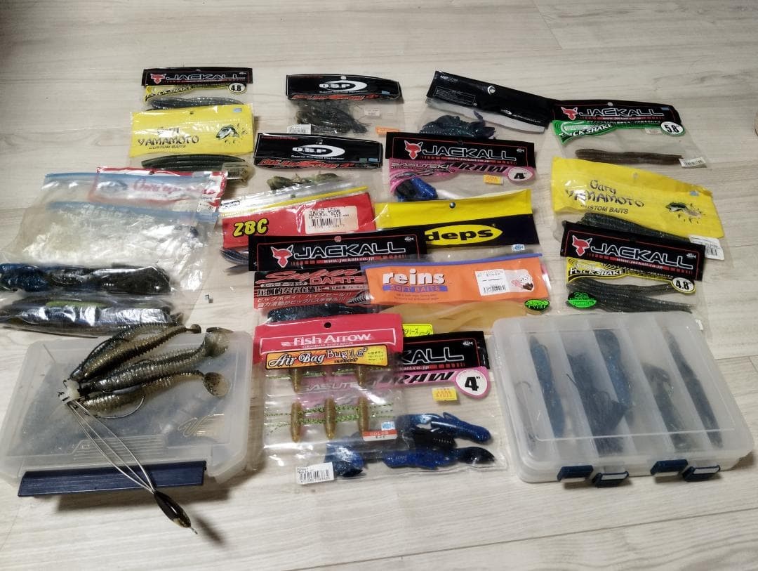 Bass fishing lure set 133 pieces + worms - Image 18