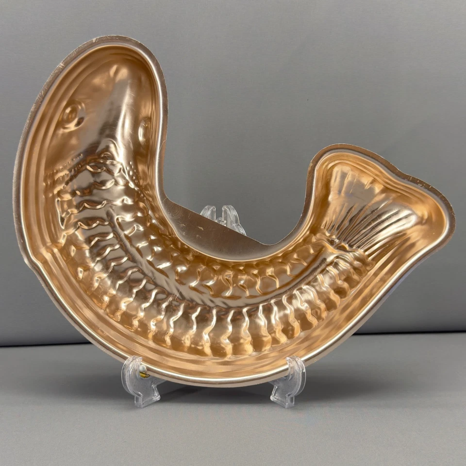Vintage Copper Fish Mold Fluted Ring Jelly Pudding Cake Kitchen Decor - Image 3 of 4