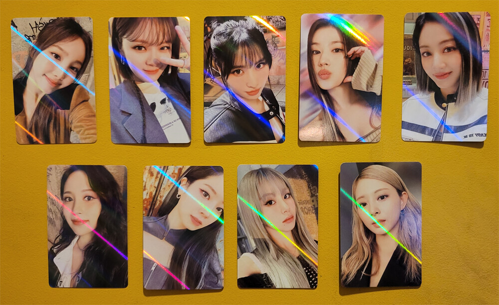 TWICE 12TH MINI ALBUM [ READY TO BE ] HOLOGRAM PC | WITH MUU