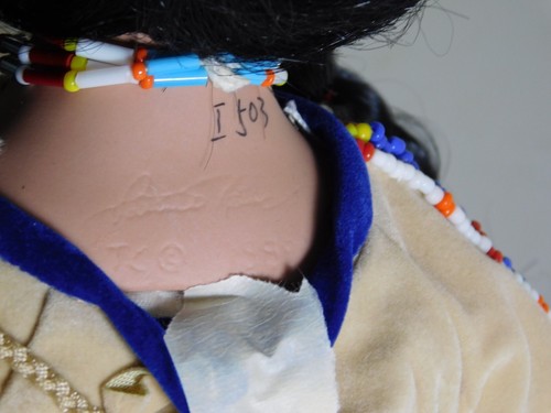 Vintage Native American Porcelain Indian Doll - Signed Numbered - Patricia Rose - Picture 3 of 6