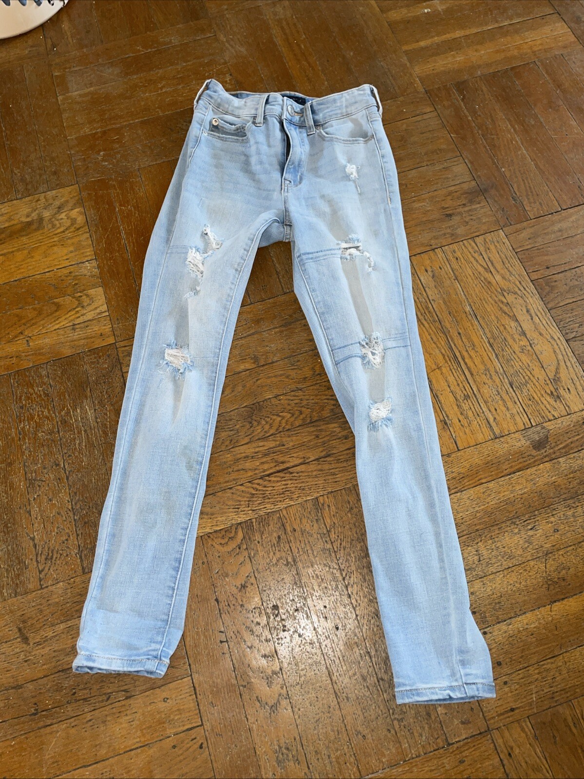 Aeropostale Mom Jeans Women's Size Ripped Distressed Light Wash