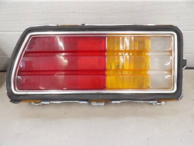 LH DRIVERS SIDE TAILLIGHT ASSEMBLY SUNBIRD 1976-80 Notchback w/o horizontal bars