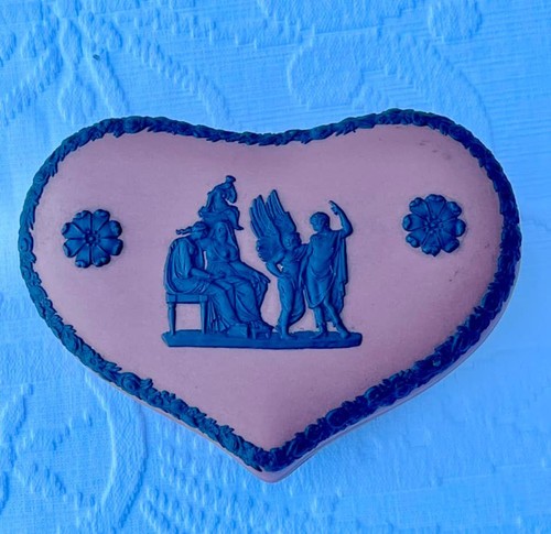 Wedgwood Rare Box Jasperware Terracotta and Black Decor - Picture 3 of 11