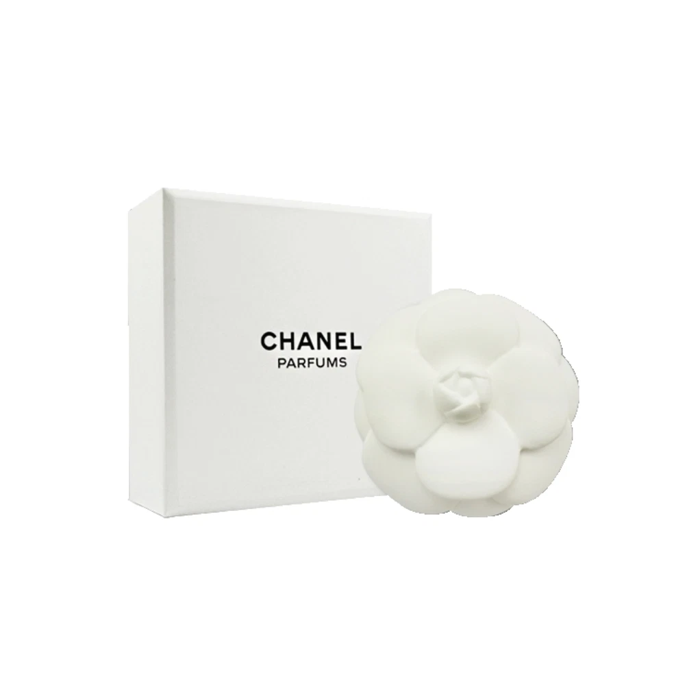 From flower to fragrance: the craftsmanship of a Chanel perfume