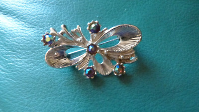 Bijoux Vintage - Brooch Broche Argentée Avec Brillants Bleus